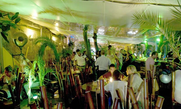 “Merliani 360 Lounge Bar: Gusto, Relax e Atmosfera Unica”