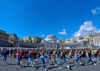 “Napoli Città Danzante: il cuore della città batte al ritmo della bellezza”