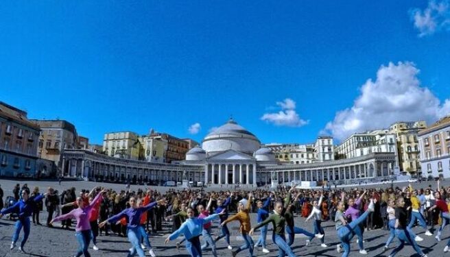 “Napoli Città Danzante: il cuore della città batte al ritmo della bellezza”