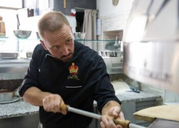 Pizzeria Del Re: la tradizione napoletana che conquista Materdei