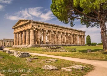 Paestum: Un Viaggio tra Templi Greci e Storia Millenaria