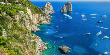 Capri in un giorno: tra mare, storia e magia