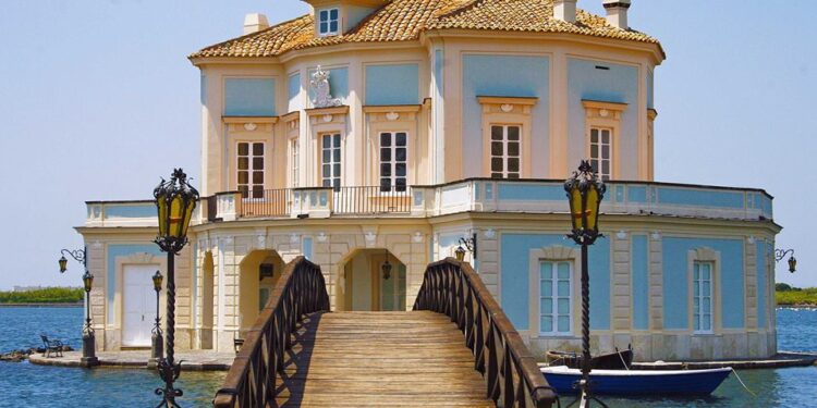 “Musica, cuore e Partenope: Luk live alla Casina Vanvitelliana”