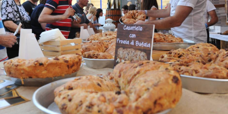 Torna la Sagra del Casatiello a Sant’Arpino: tre giorni di gusto e tradizione!