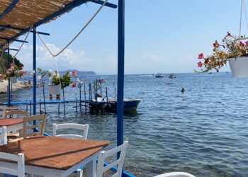 Gaiola 2025: Come Prenotare Gratis la Spiaggia Libera Più Bella di Napoli