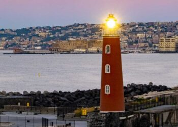 Al Faro Festival 2025: musica e magia sul mare di Napoli