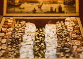 Il Torrone dei Morti: “la dolce tradizione da assaggiare a Napoli”