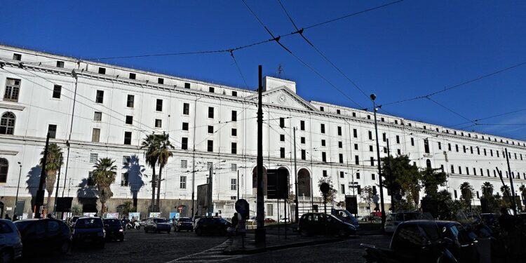 Il Real Albergo dei Poveri torna a vivere: “Ancora qui. Prologo”, una mostra tra memoria, arte e futuro